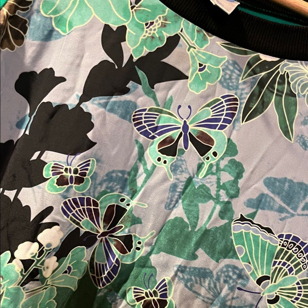 DG2 by Diane Gilman Floral Print Sweatshirt - Teal and Black - Picture 3 of 10